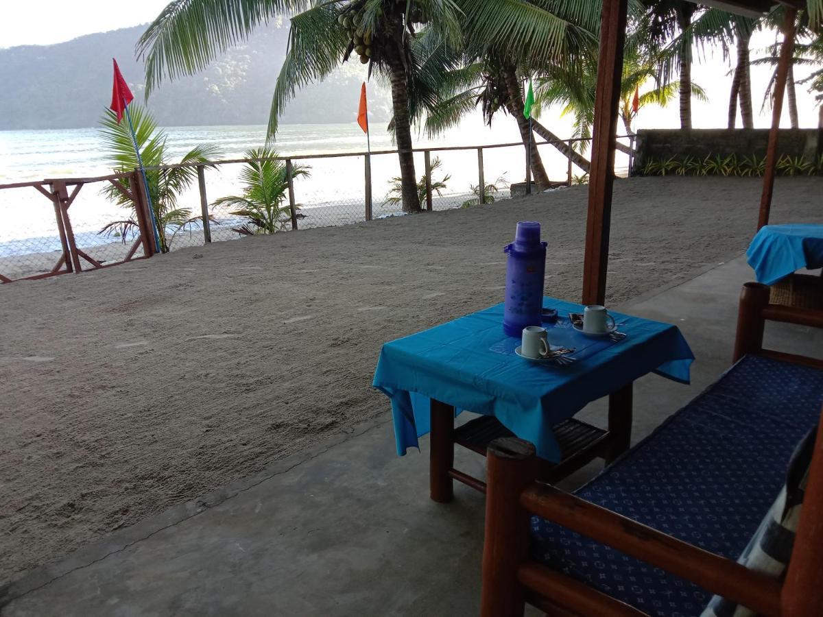 Bucana Beachfront Guesthouse El Nido Luaran gambar