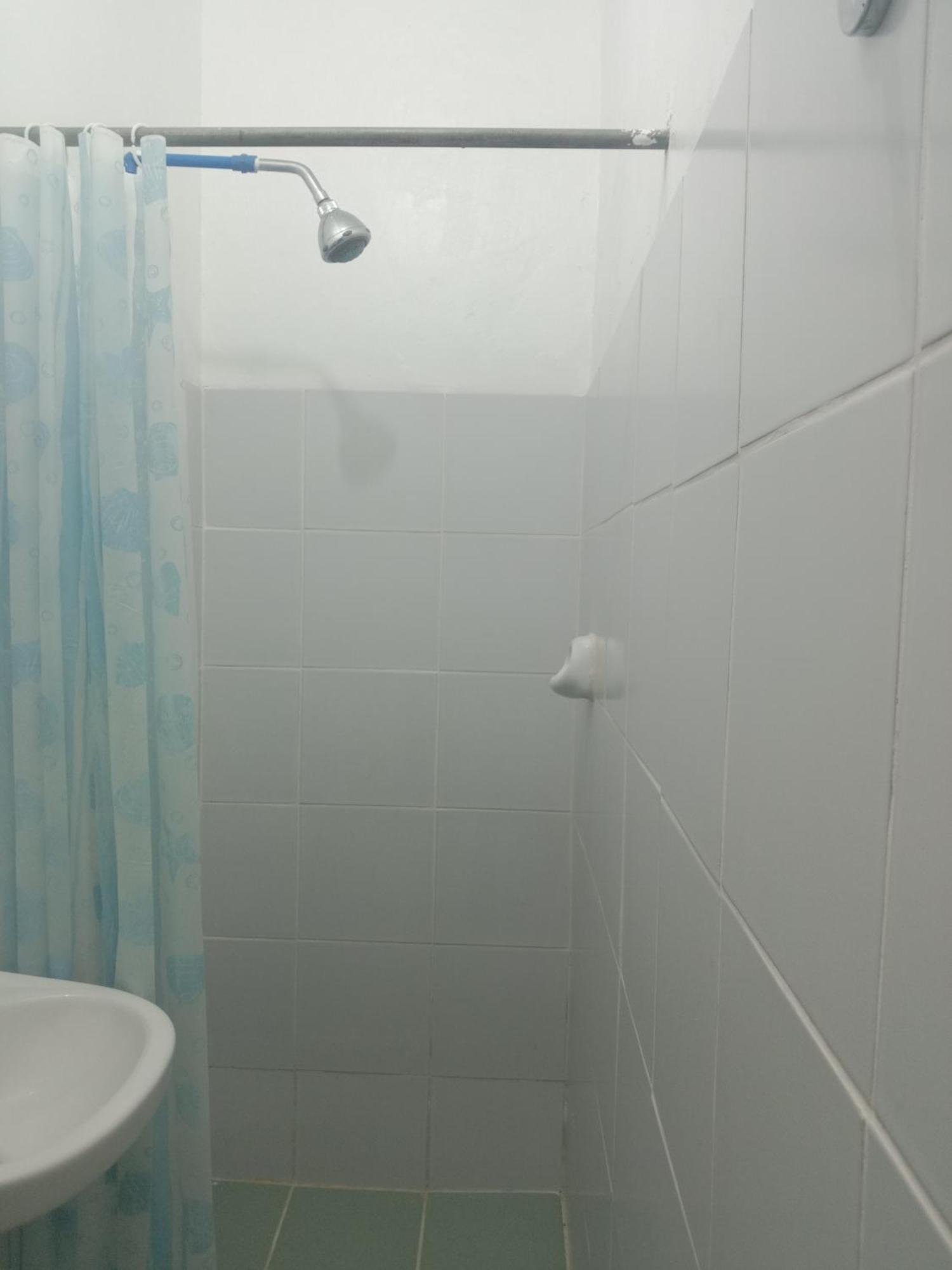 Bucana Beachfront Guesthouse El Nido Bilik gambar