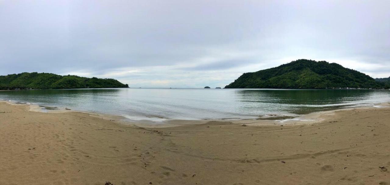 Bucana Beachfront Guesthouse El Nido Luaran gambar